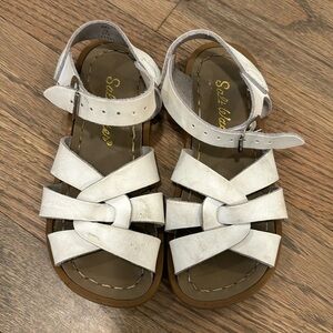 Saltwater sandals